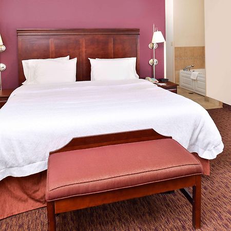 Hampton Inn & Suites Muncie Dış mekan fotoğraf