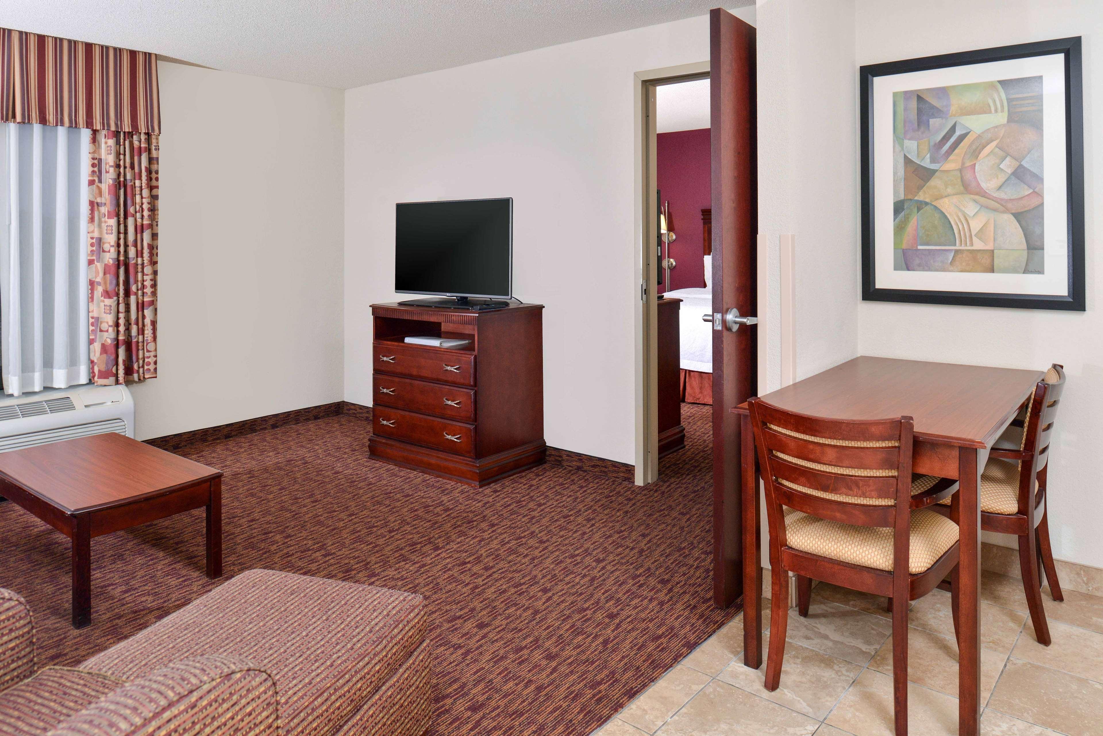 Hampton Inn & Suites Muncie Dış mekan fotoğraf
