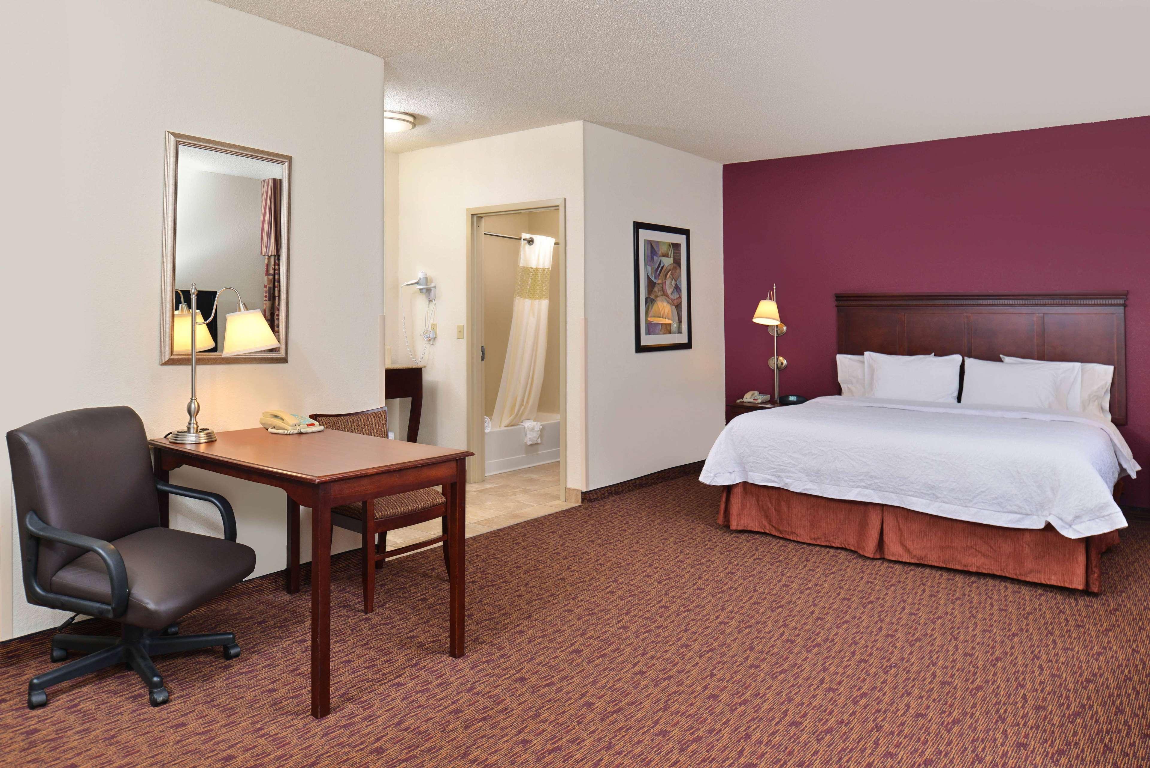 Hampton Inn & Suites Muncie Dış mekan fotoğraf